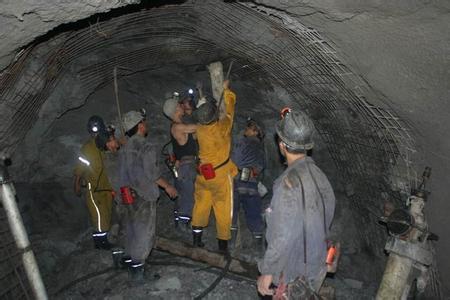 信丰工程爆破中的危险因素分析以及应对工程爆破危险的措施
